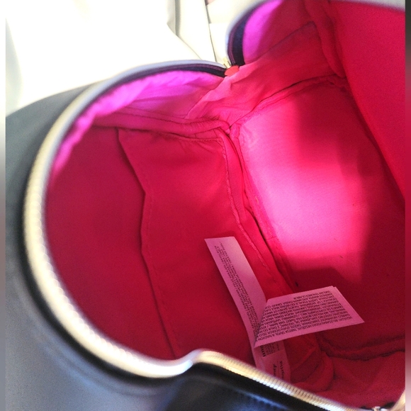 Alice In Wonderland Loungefly Backpack - Picture 10 of 11